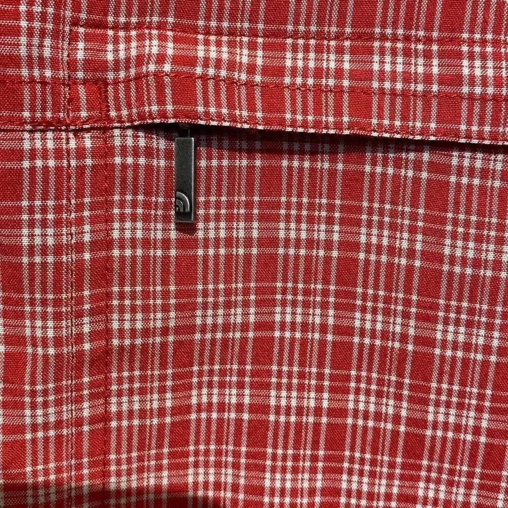 The North Face Men's Red Plaid Collared Short Sleeve Button Up Shirts Size Large